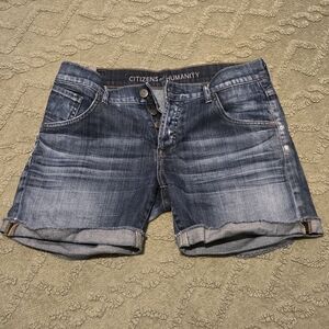 Citizens of Humanity Faded Blue Rolled-Hem Denim Shorts